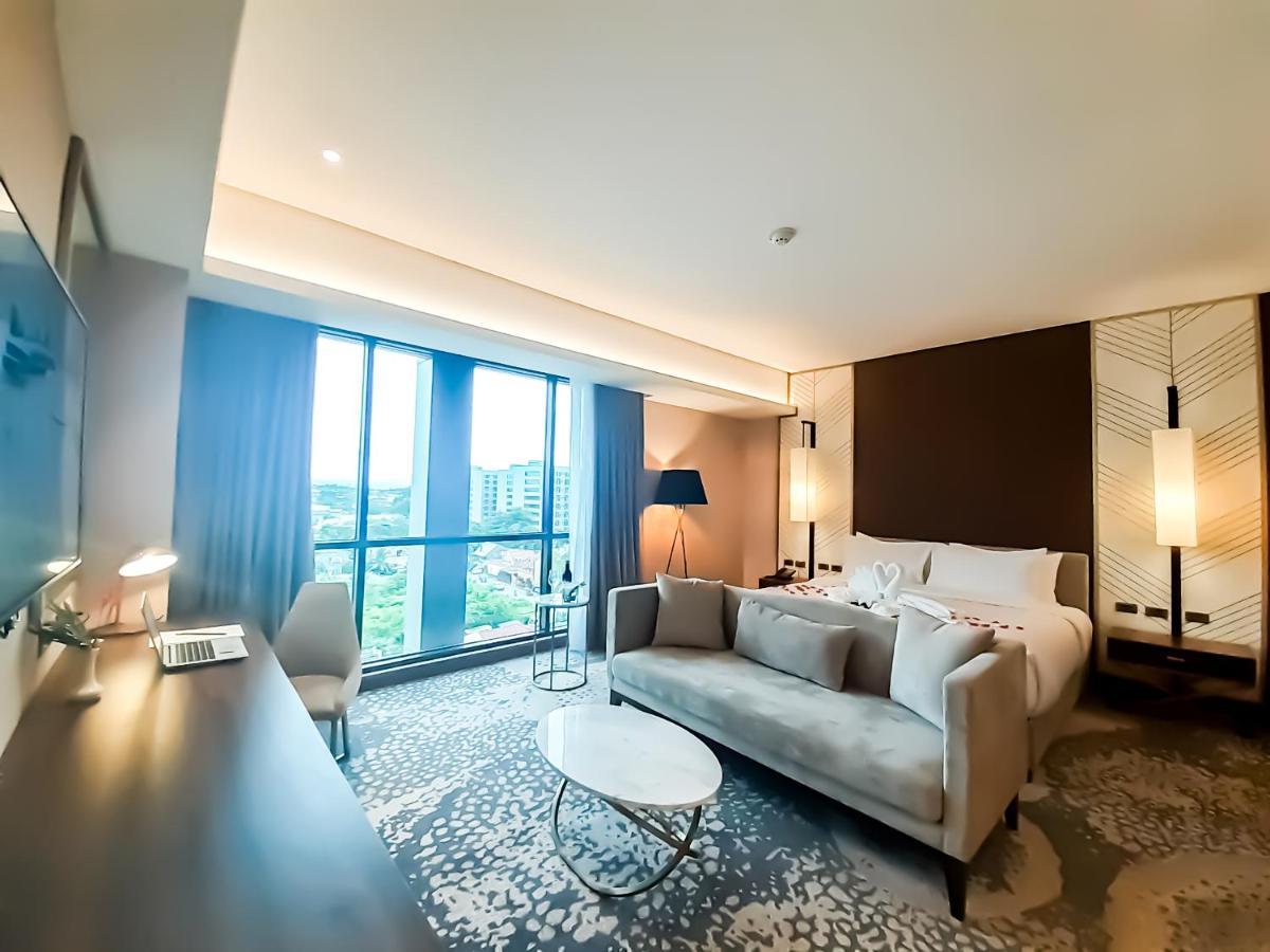 The Excelsior Hotel Las Piñas 外观 照片