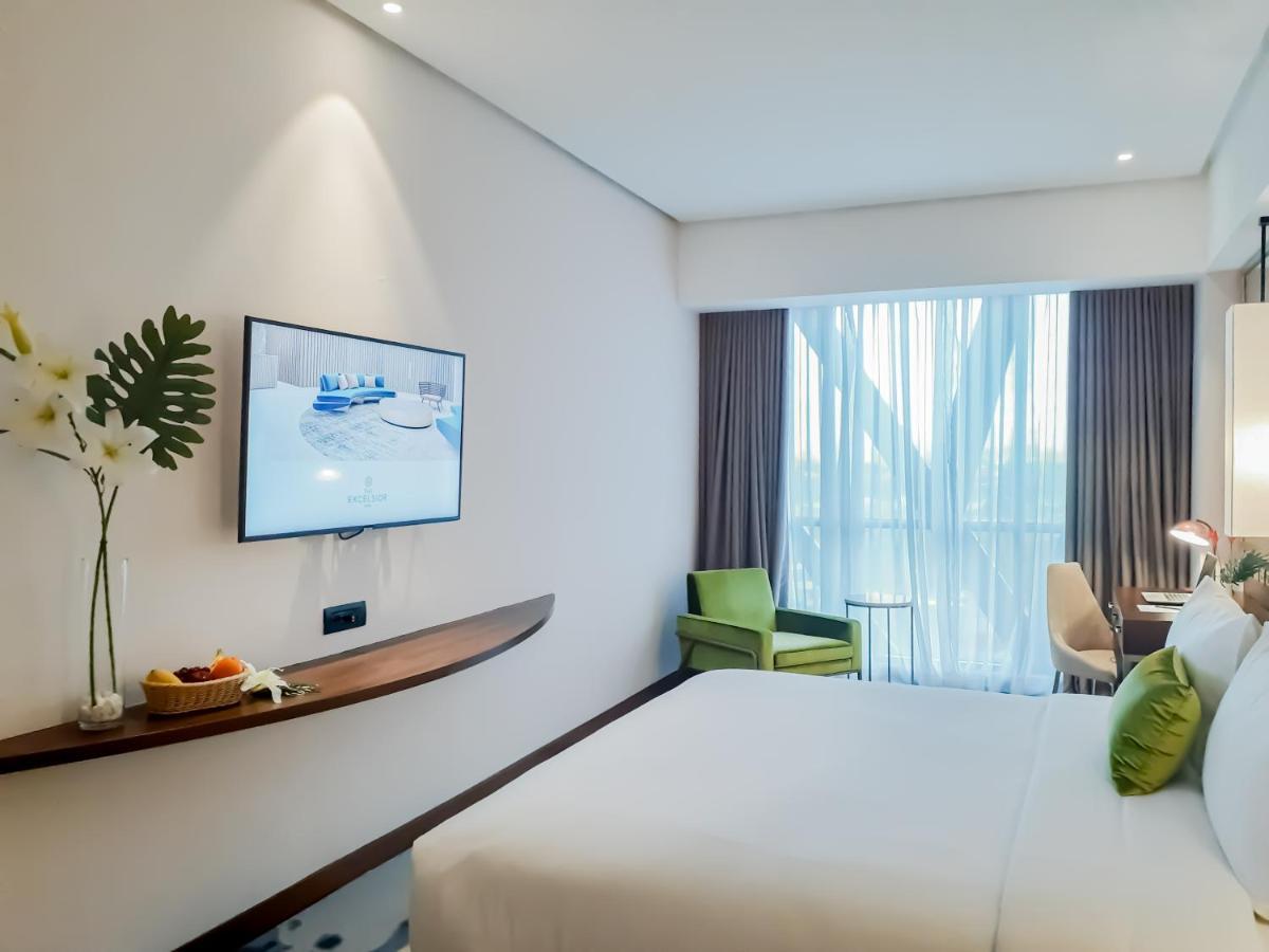 The Excelsior Hotel Las Piñas 外观 照片