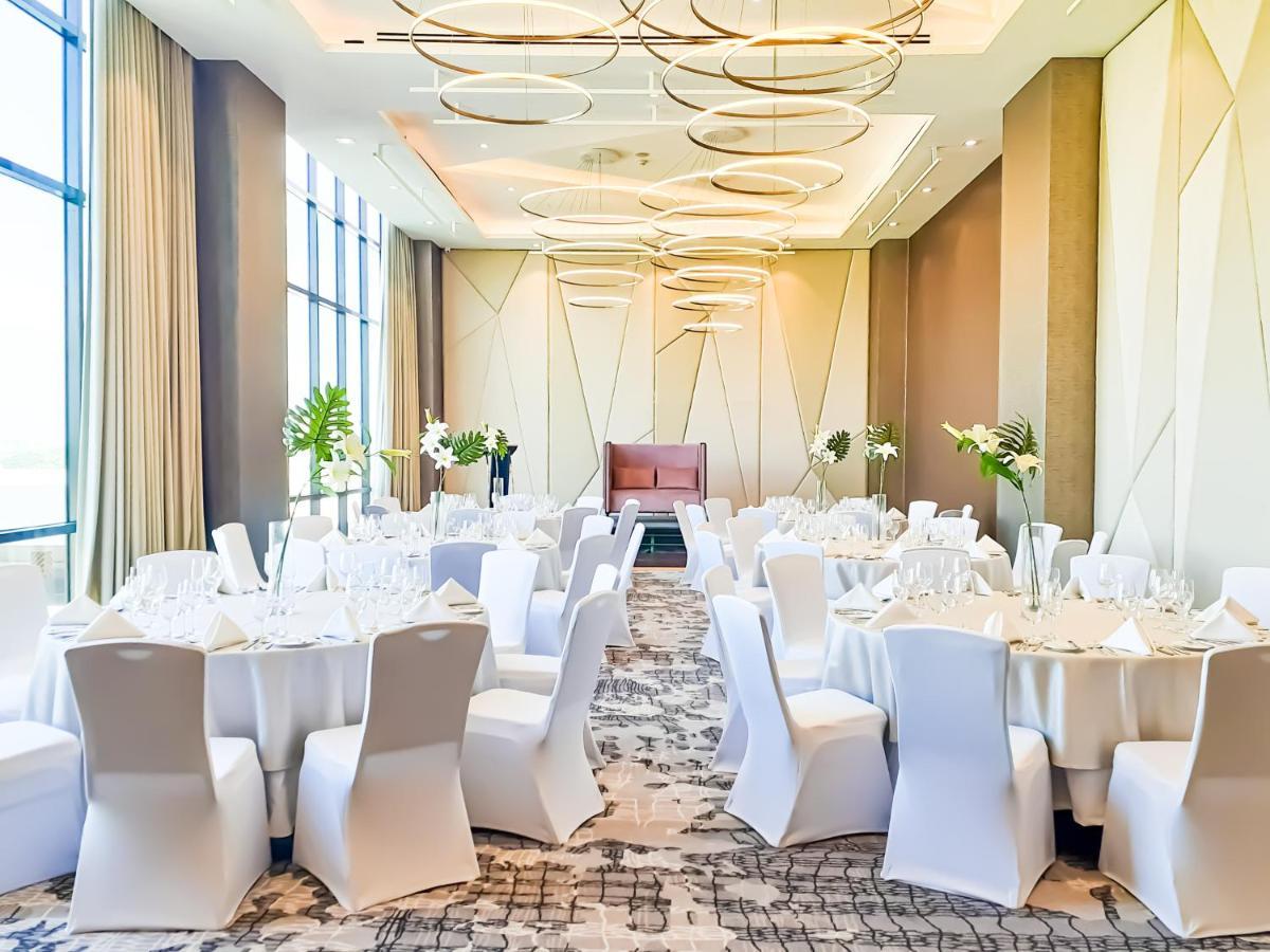 The Excelsior Hotel Las Piñas 外观 照片